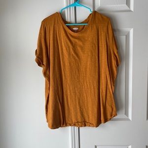 Old Navy Mustard T-Shirt 🌞